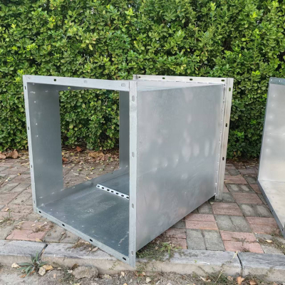 Vertical shaft cable tray