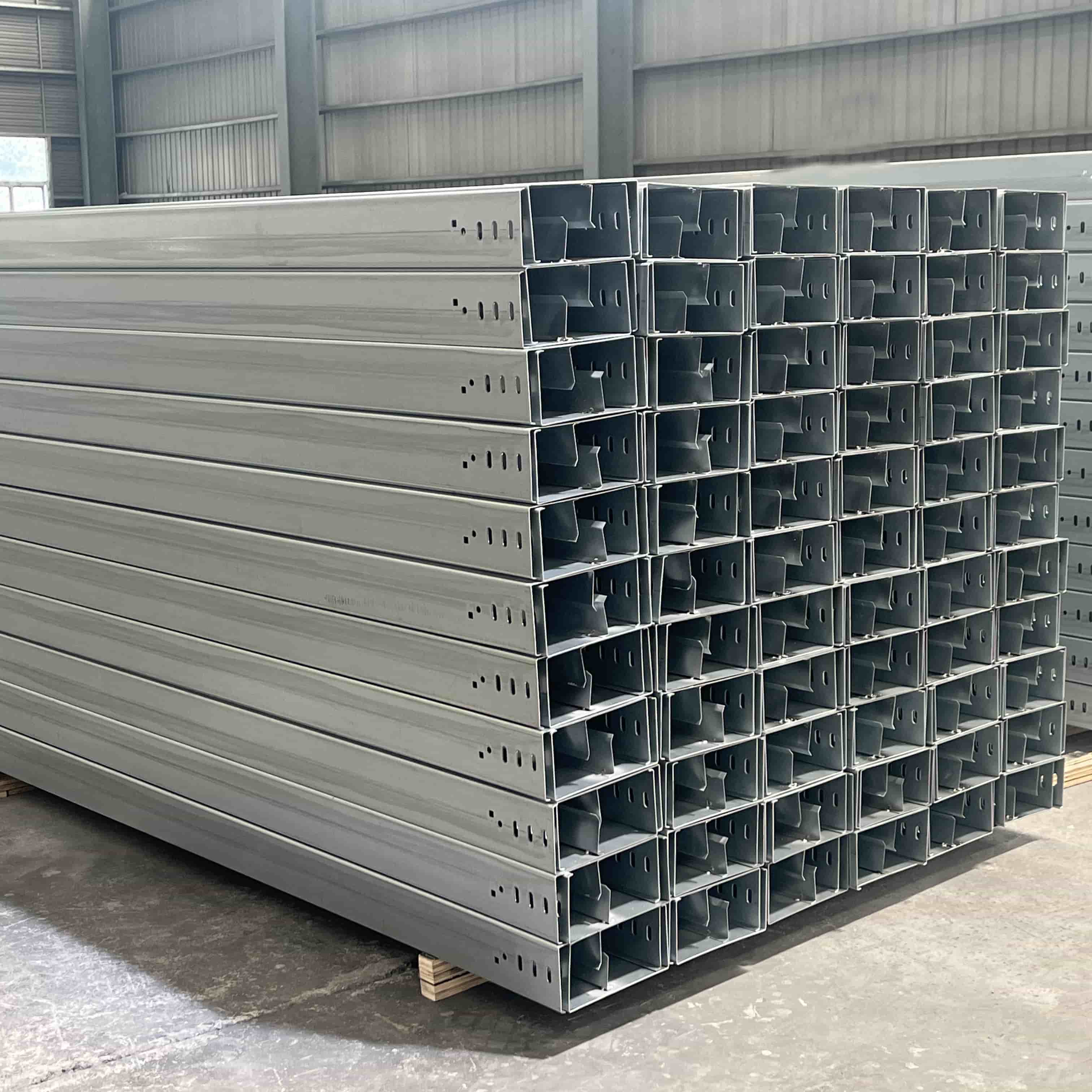 Hot dip galvanized cable tray